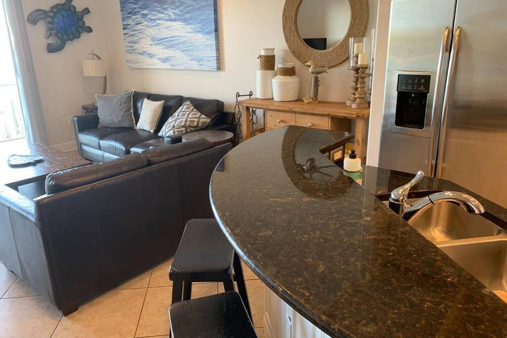 Luxury And Spacious Waterside Getaway شاطئ كليرووتر المظهر الخارجي الصورة